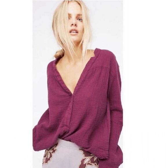 Free People Tops - Free People Berry Purple Beach Day Henley Pullover Top Women's Size Small